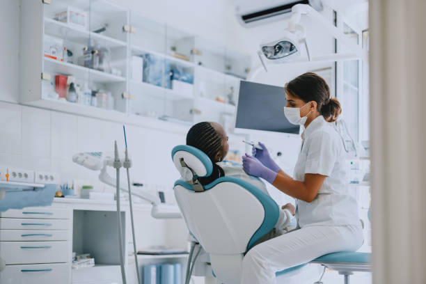 Best Emergency Dental Care  in Mangonia Park, FL